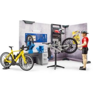 Set sa figurama bikeshop Bruder 631208