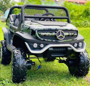 Dečiji auto Mercedes-Benz Unimog 318 maskirni