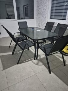 Bastenska garnitura Rony I