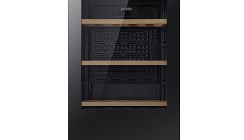 Vinska vitrina WC48G4BG4 Gorenje