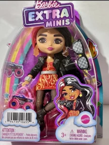 Barbie Extra Minis crveno crna kosa