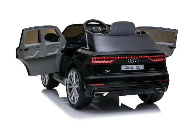 Automobil na akumulator crni Licencirani Audi Q8 - Image 3