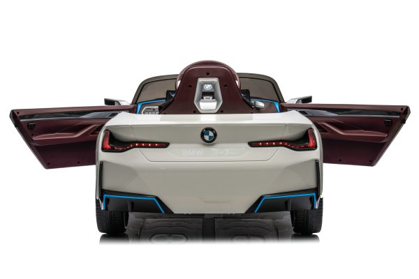 Automobil na akumulator beli BMW I4 - Image 5