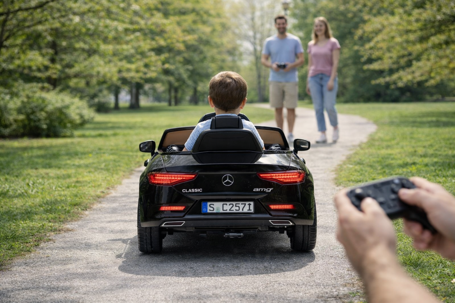 Mercedes Licencirani dečiji 12V Model 2220 crni - Slika 3