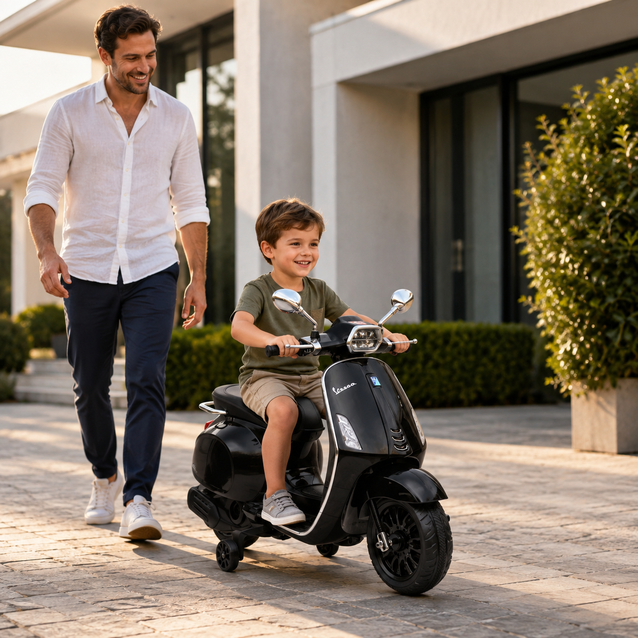 Licencirani Vespa TS-480 dečiji motor na akumulator – crni - Slika 2